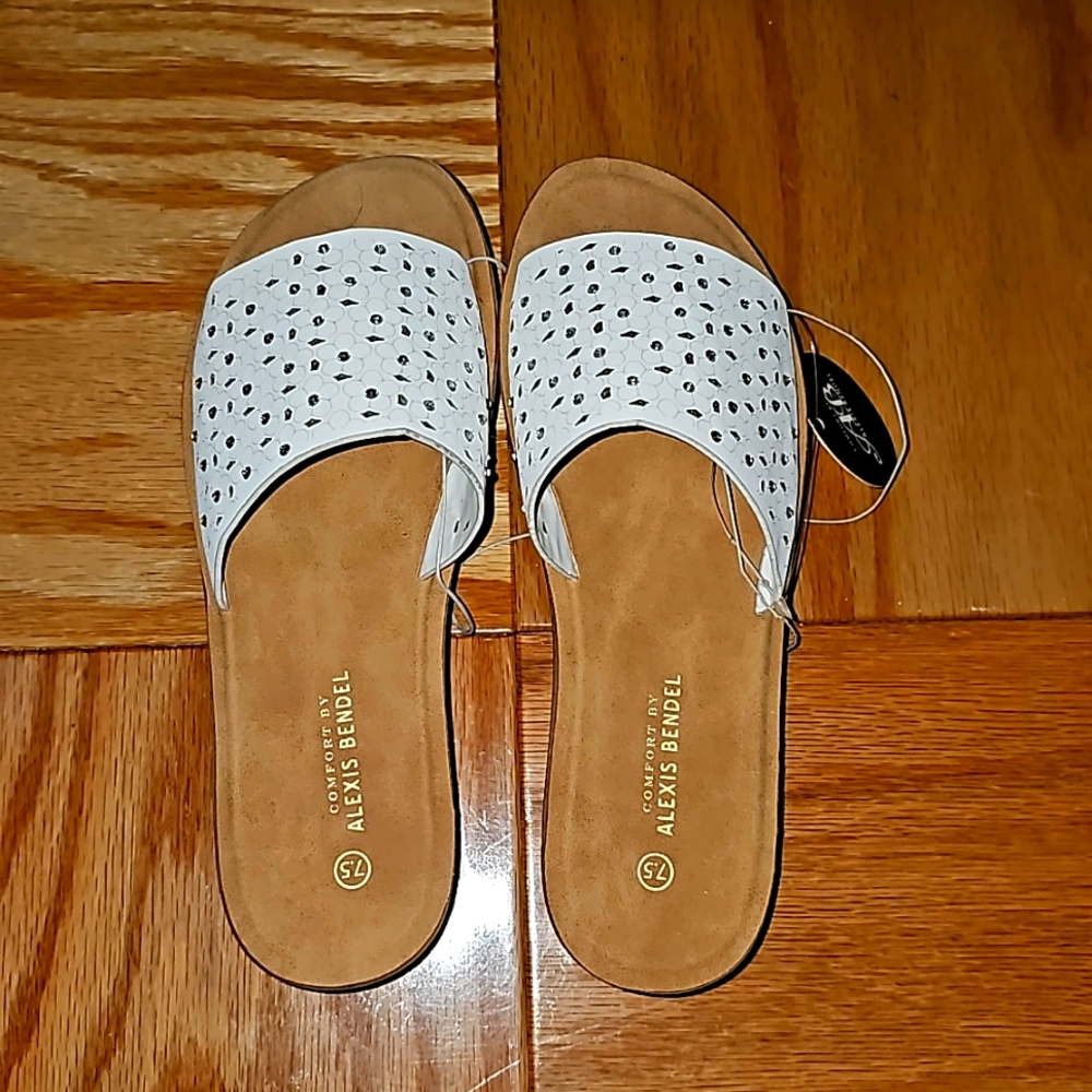 Alexis Bendel Platform Sandals Tan and White - size 7.5